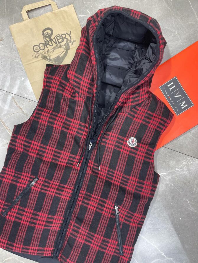 Жилет Moncler