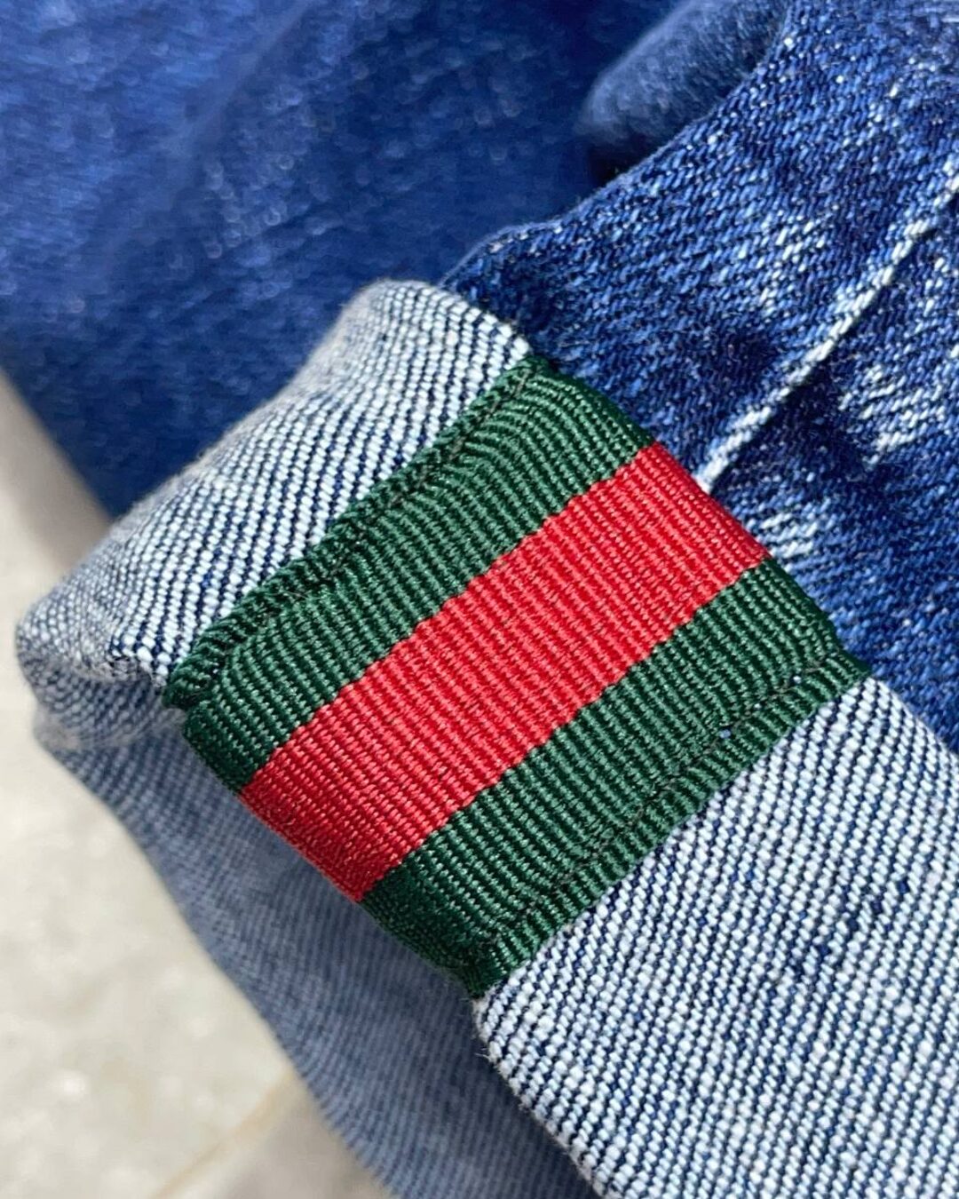Джинсы Gucci — фото 8