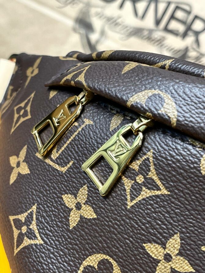 Сумка Louis Vuitton Campus