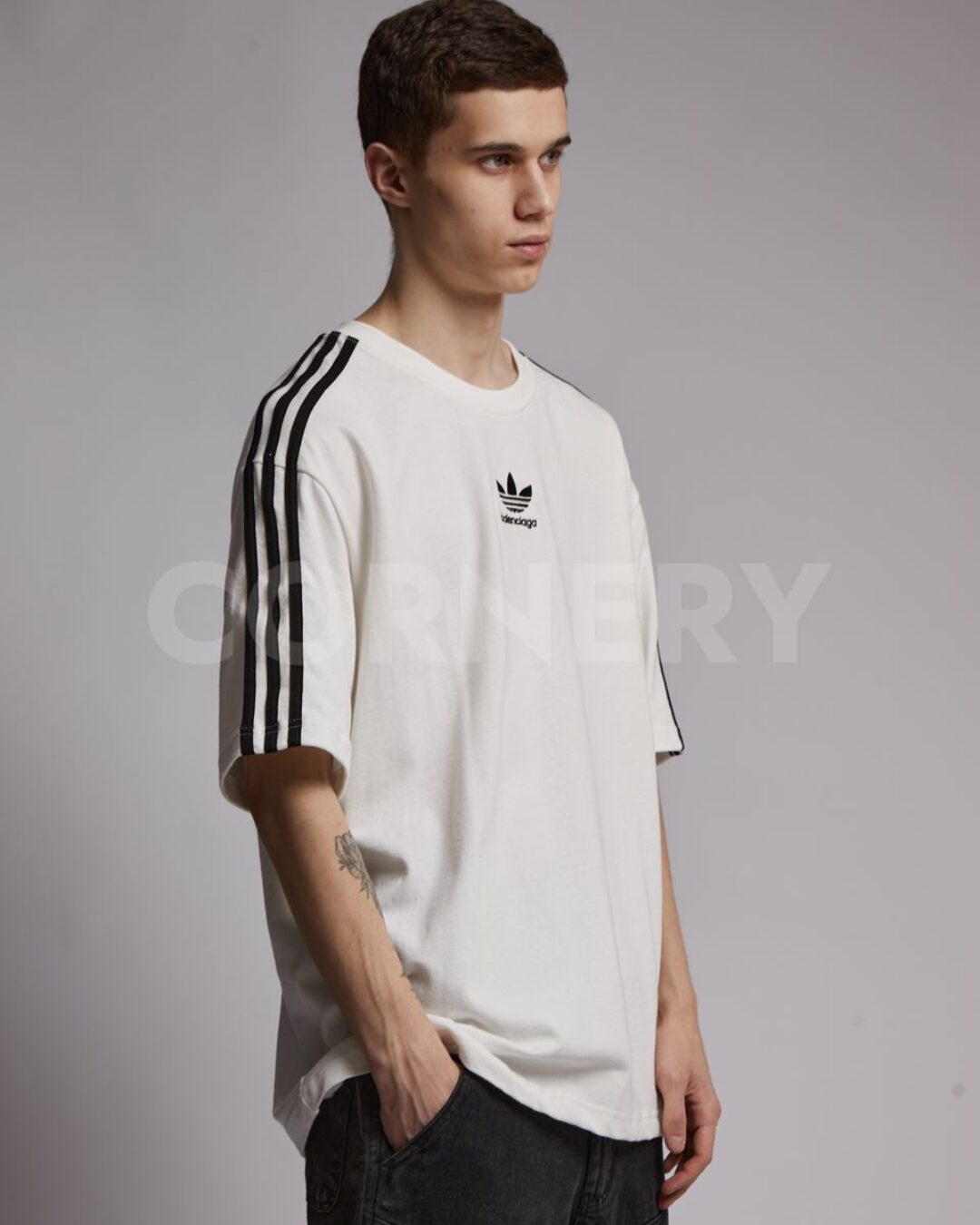 Футболка Balenciaga x Adidas — фото 3