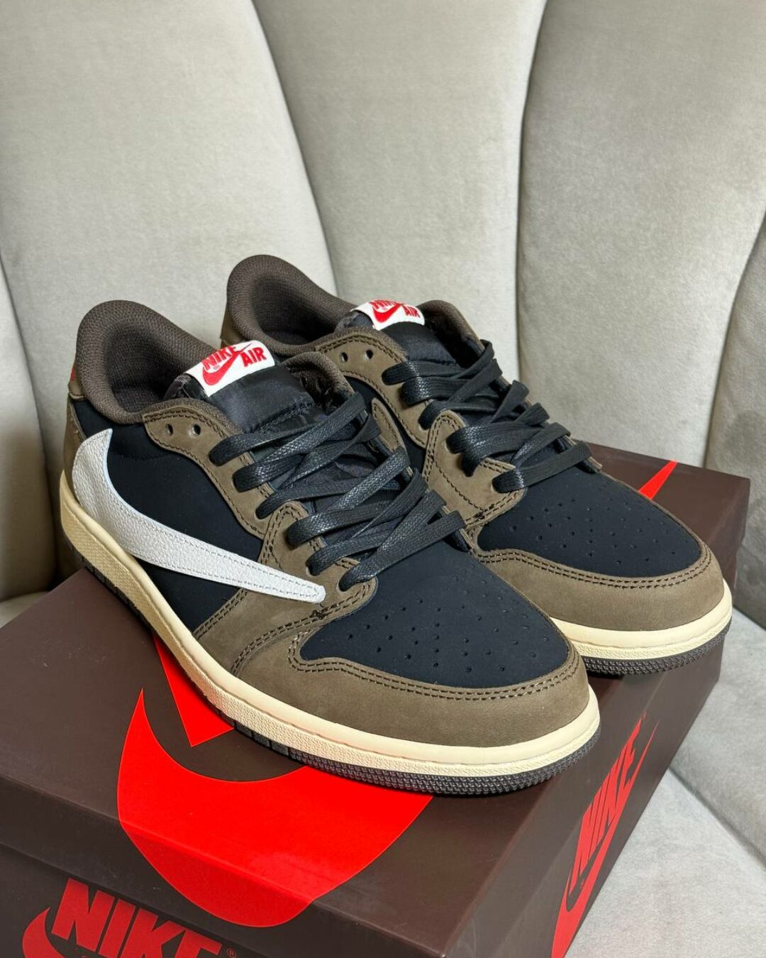 Кеды Jordan 1 Retro Low OG SP Travis Scott