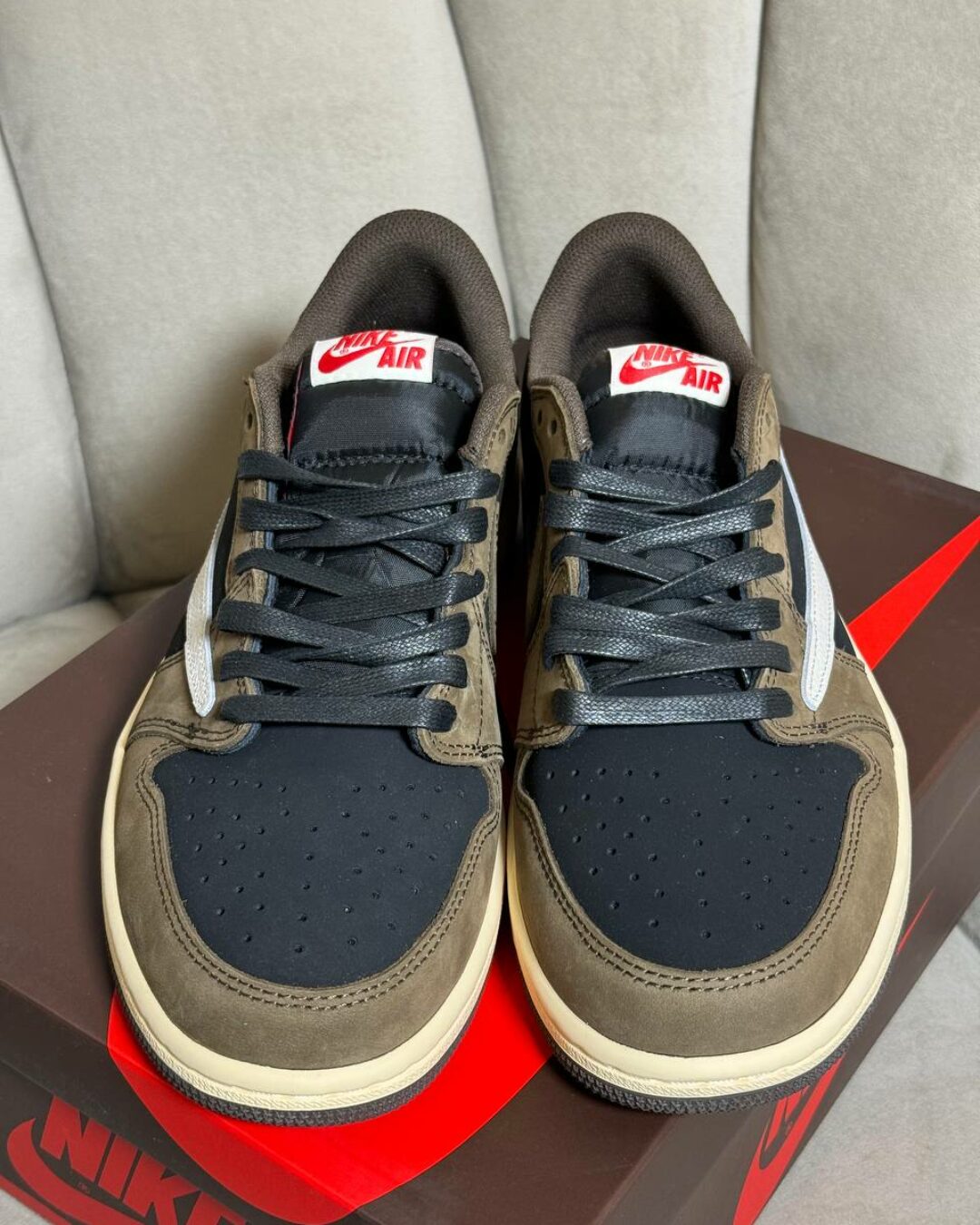 Кеды Jordan 1 Retro Low OG SP Travis Scott