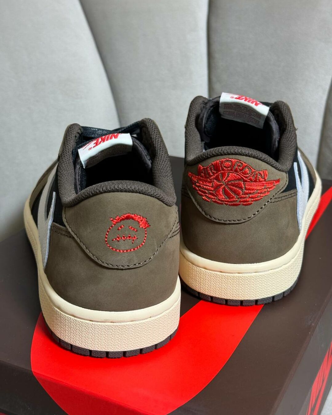 Кеды Jordan 1 Retro Low OG SP Travis Scott