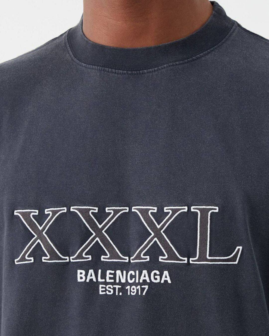 Футболка Balenciaga