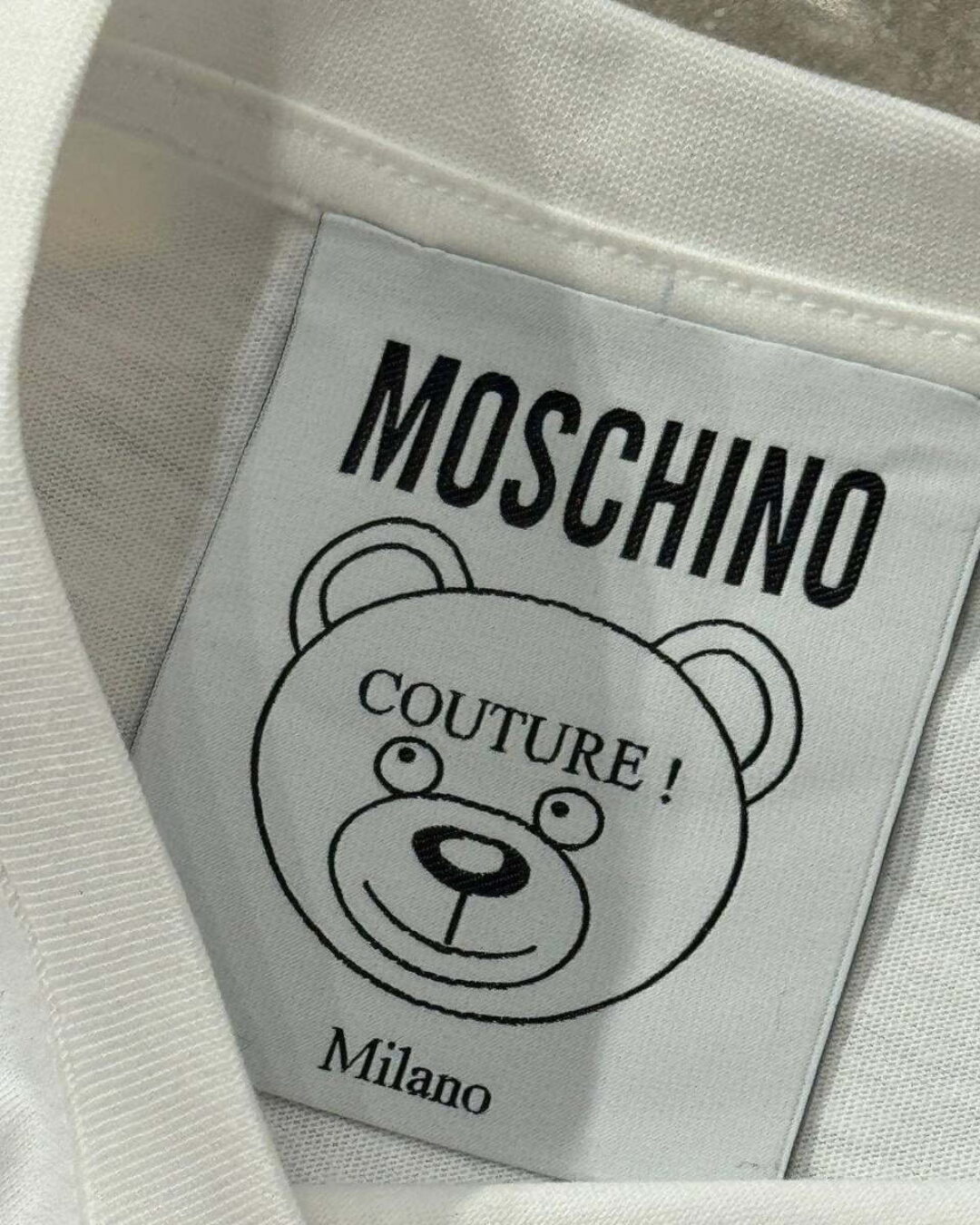 Футболка Moschino