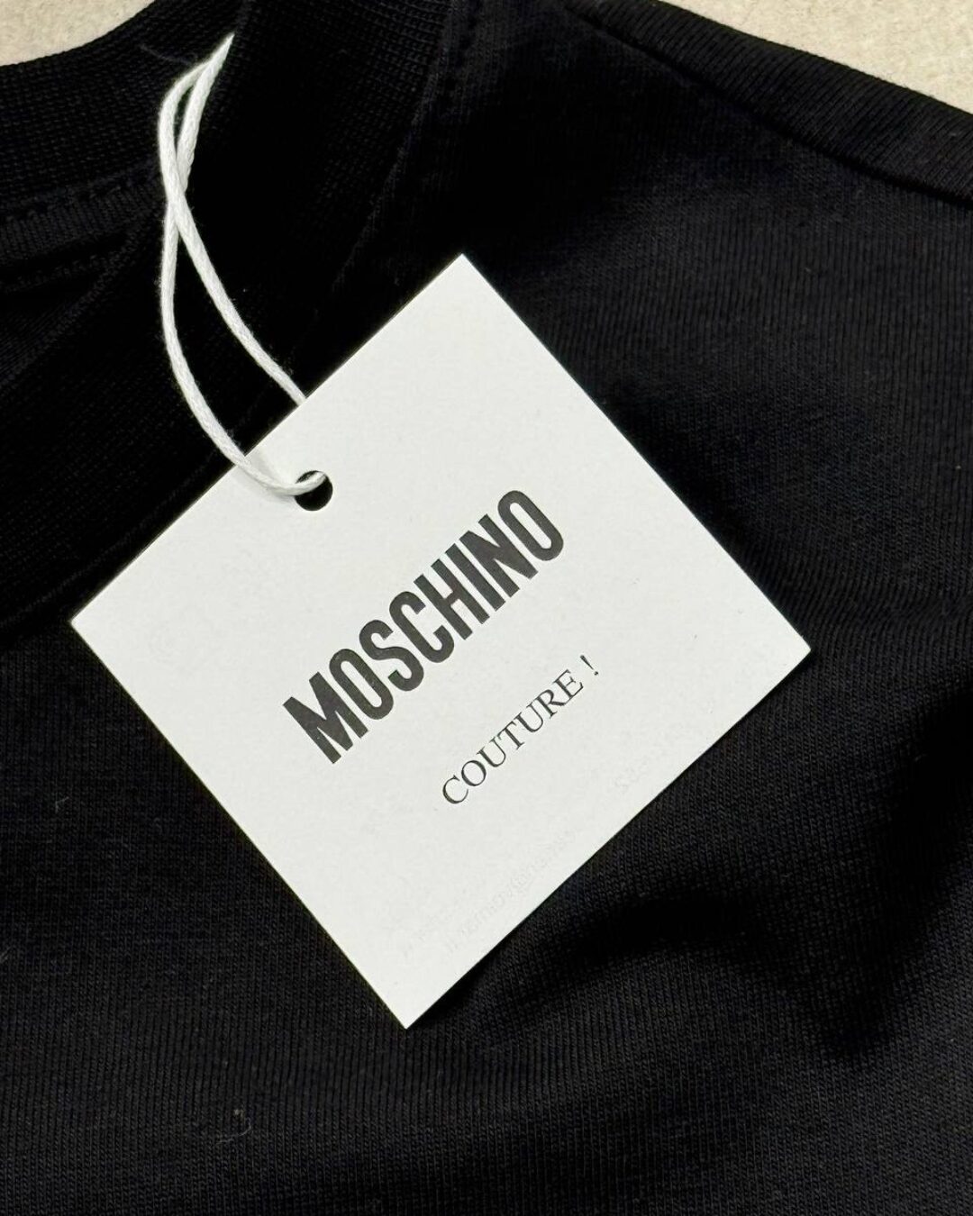 Футболка Moschino