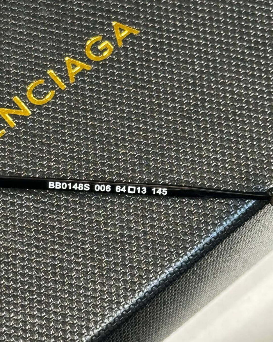 Очки Balenciaga