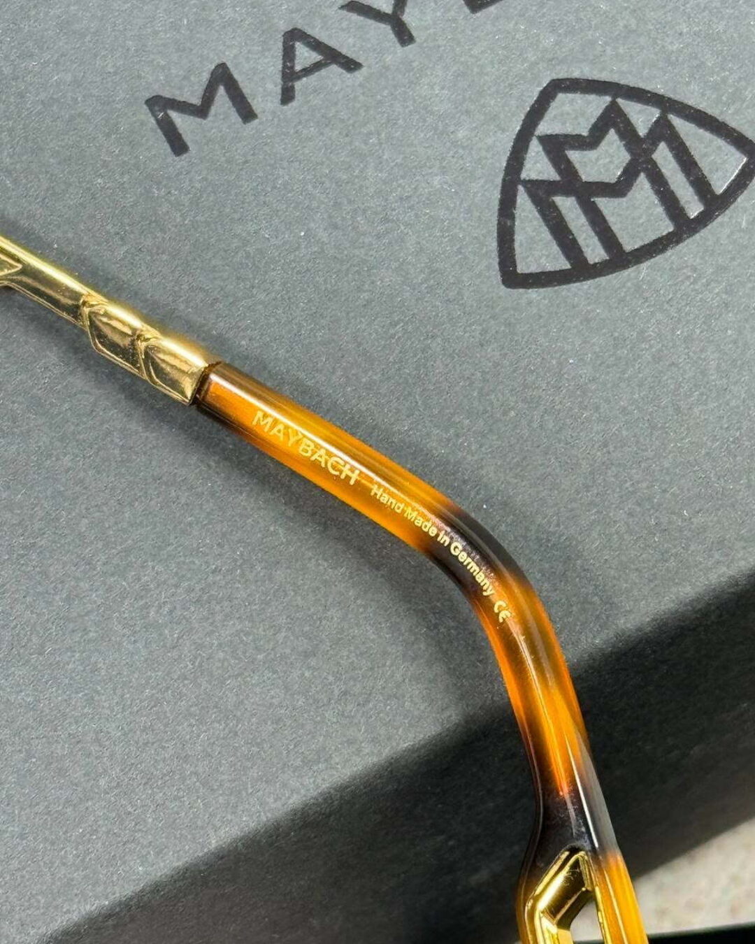 Очки Maybach