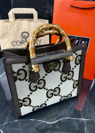 Сумка Gucci Diana Jumbo