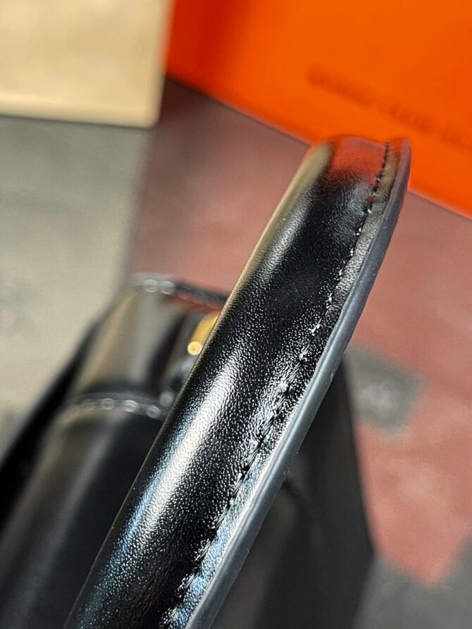 Сумка Balenciaga Hourglass S