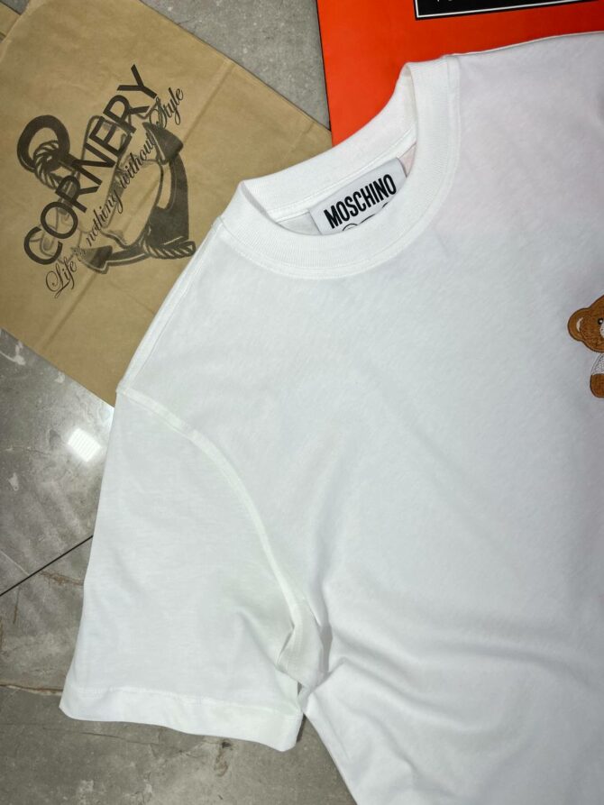 Футболка Moschino