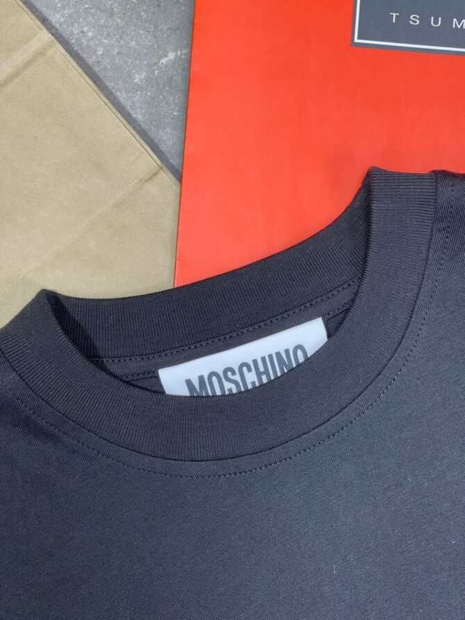 Футболка Moschino