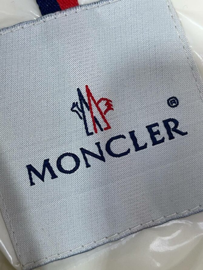 Жилет Moncler