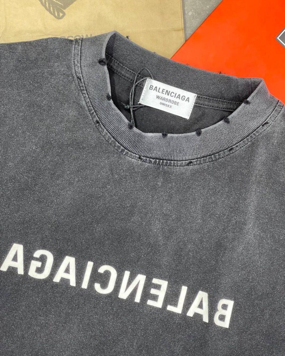 Футболка Balenciaga — фото 6