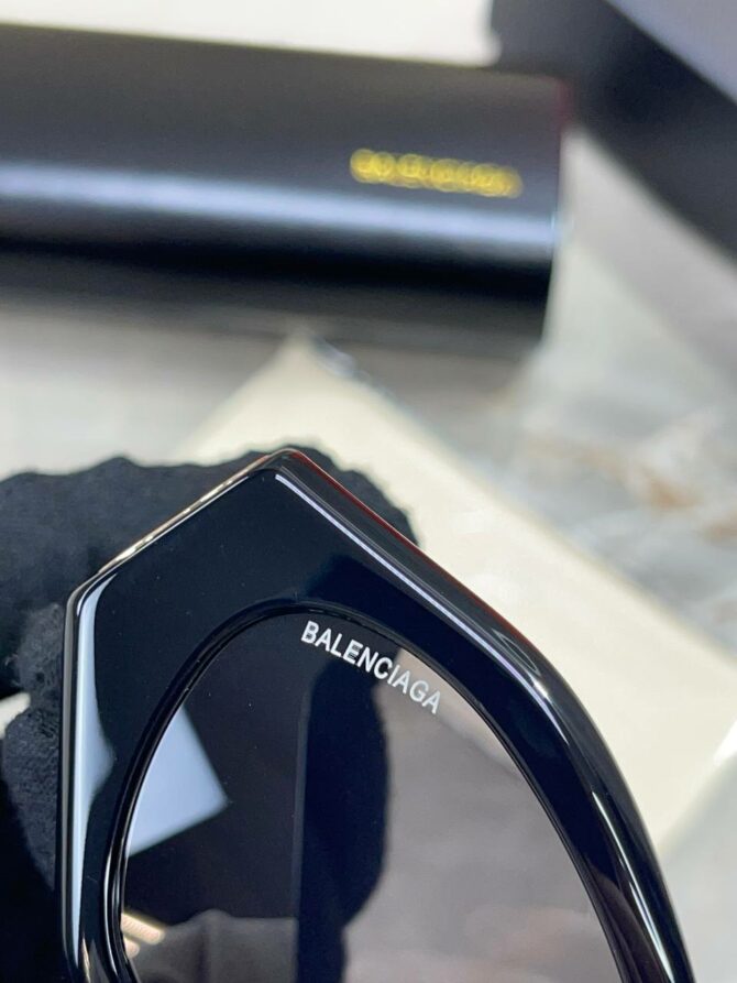 Очки Balenciaga