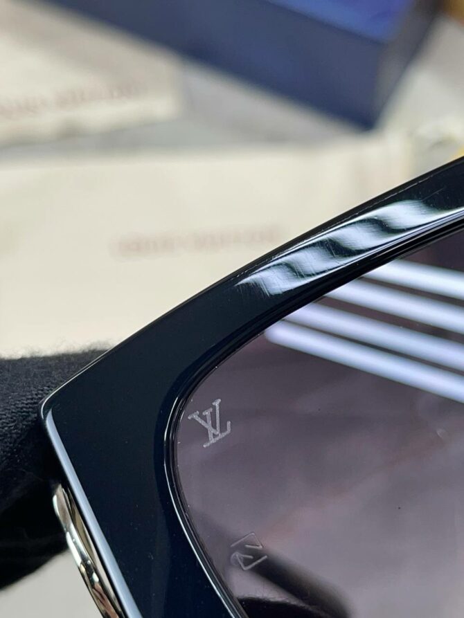 Очки Louis Vuitton
