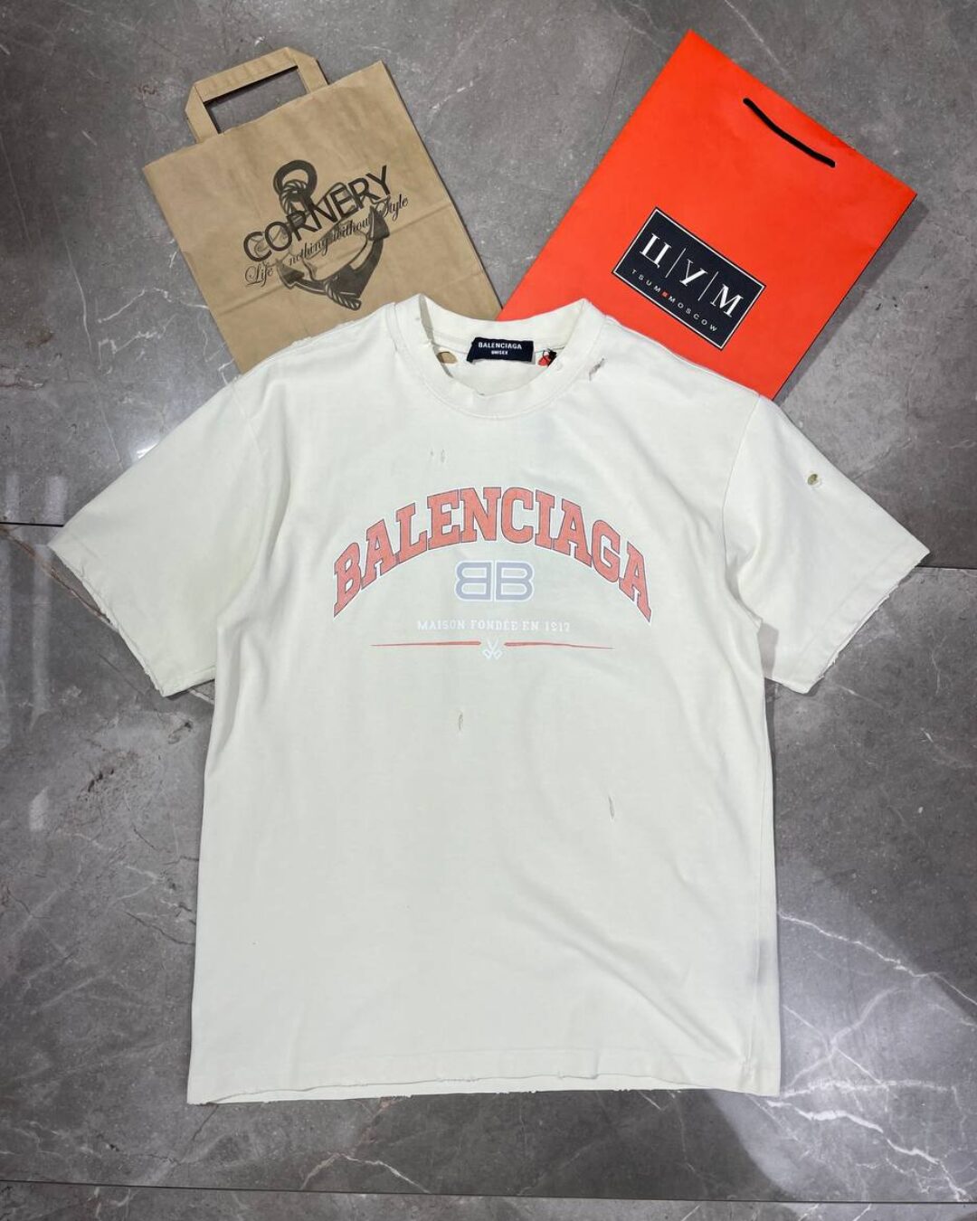 Футболка Balenciaga