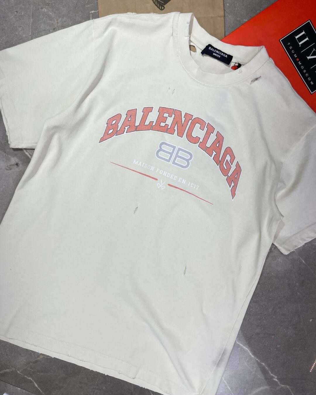 Футболка Balenciaga — фото 5