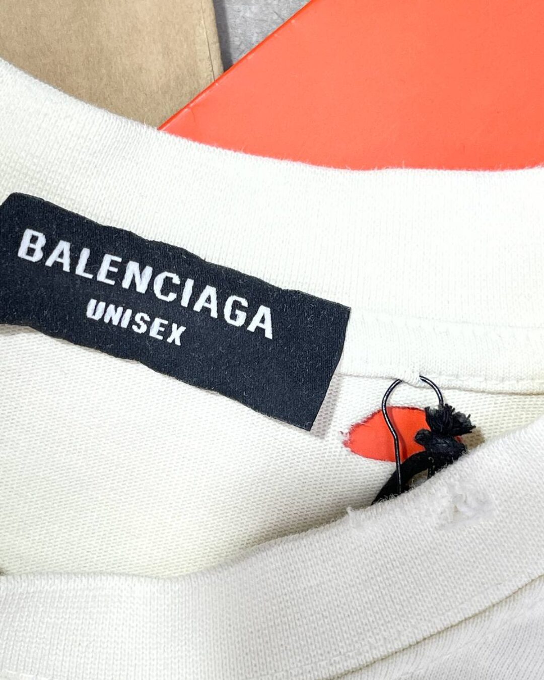 Футболка Balenciaga — фото 6