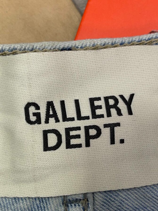 Джинсы Gallery Dept