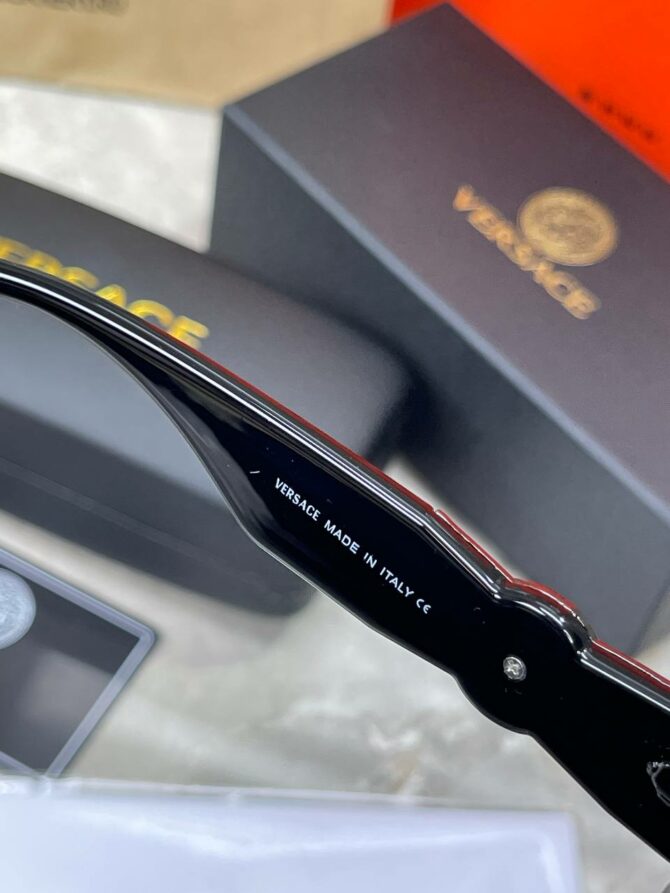 Очки Versace