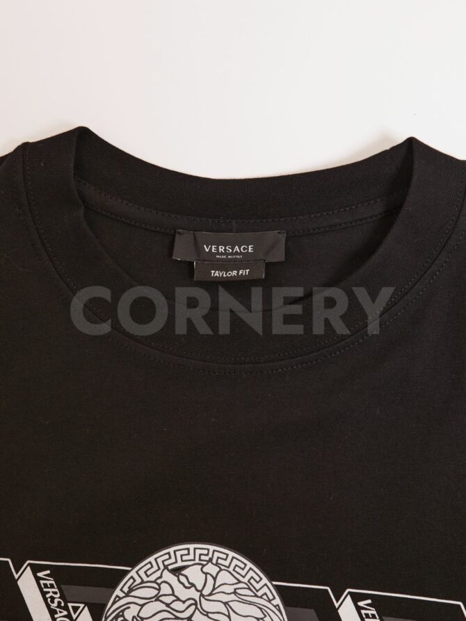 Костюм Versace