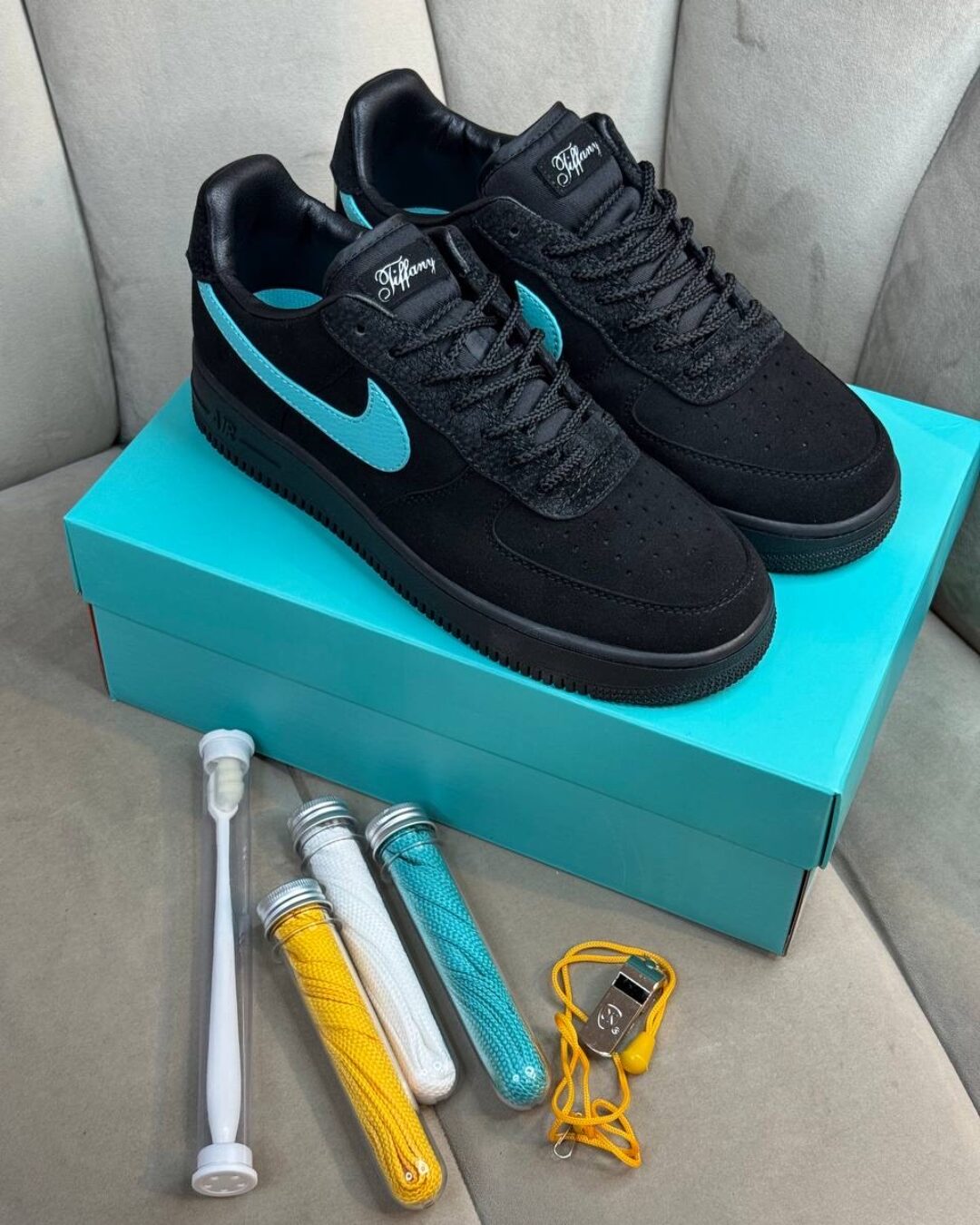 Кеды Nike x Tiffany Premium