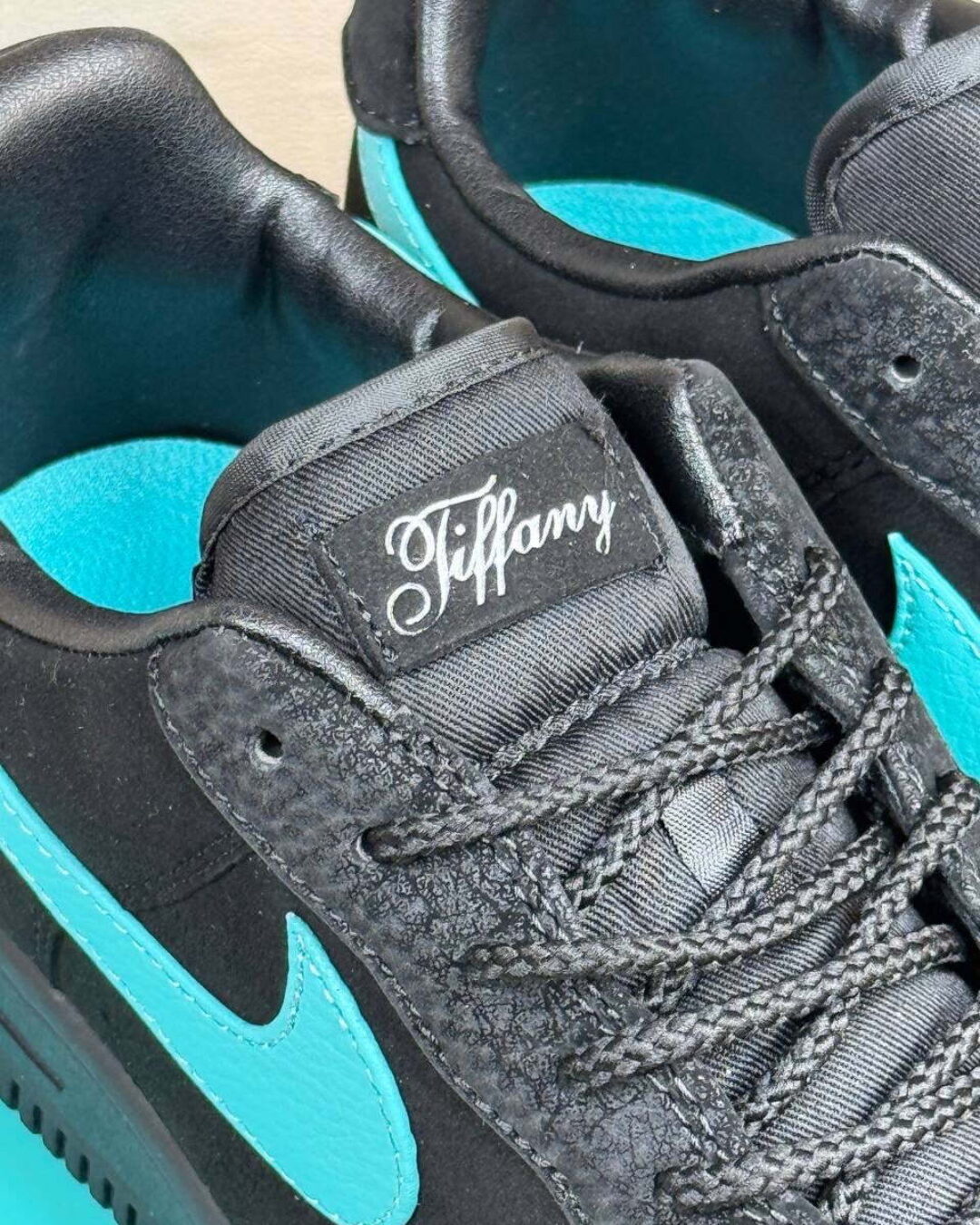 Кеды Nike x Tiffany Premium