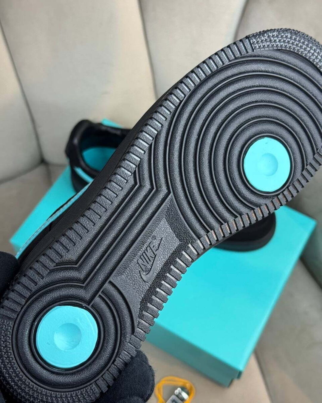 Кеды Nike x Tiffany Premium