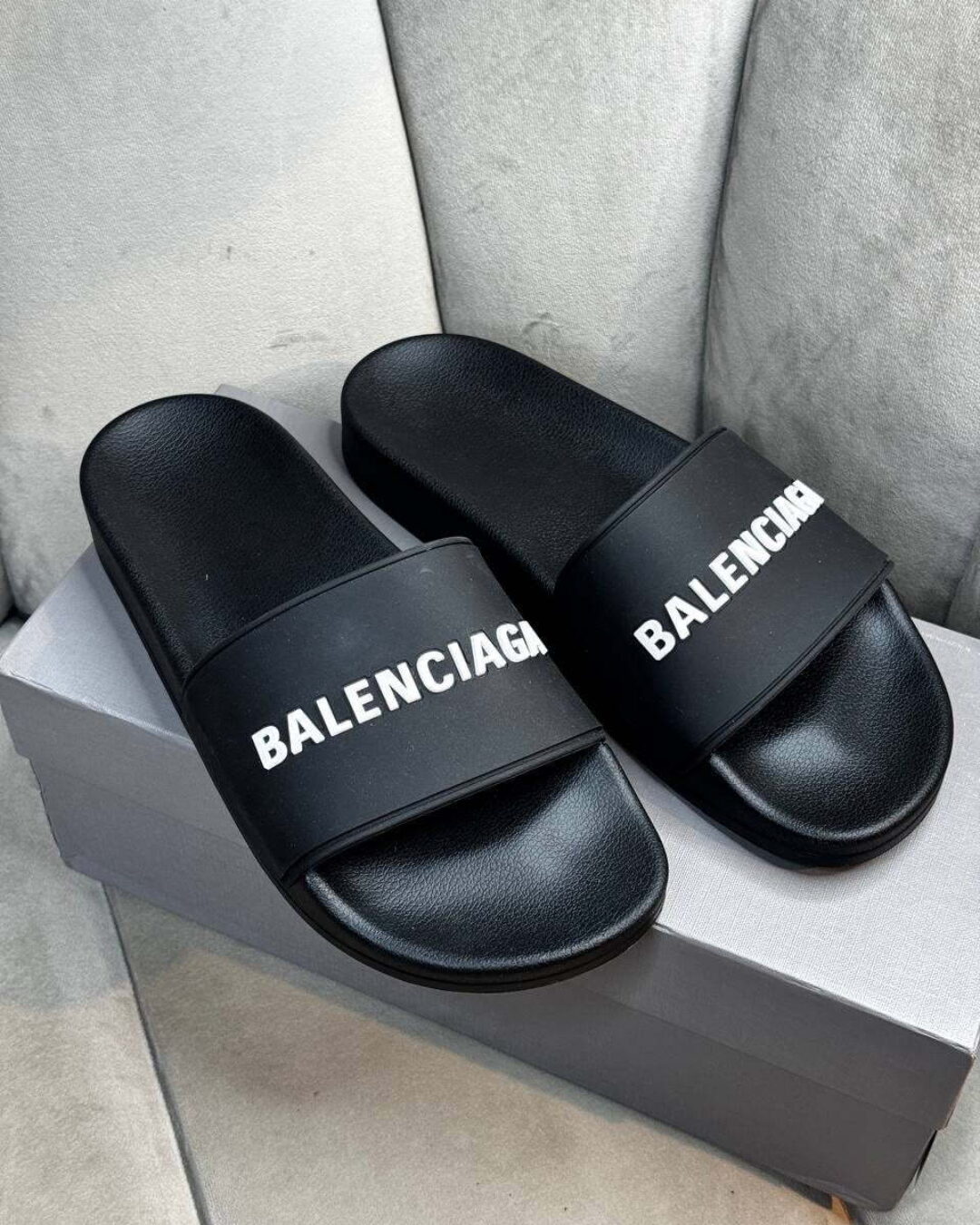 Тапки Balenciaga