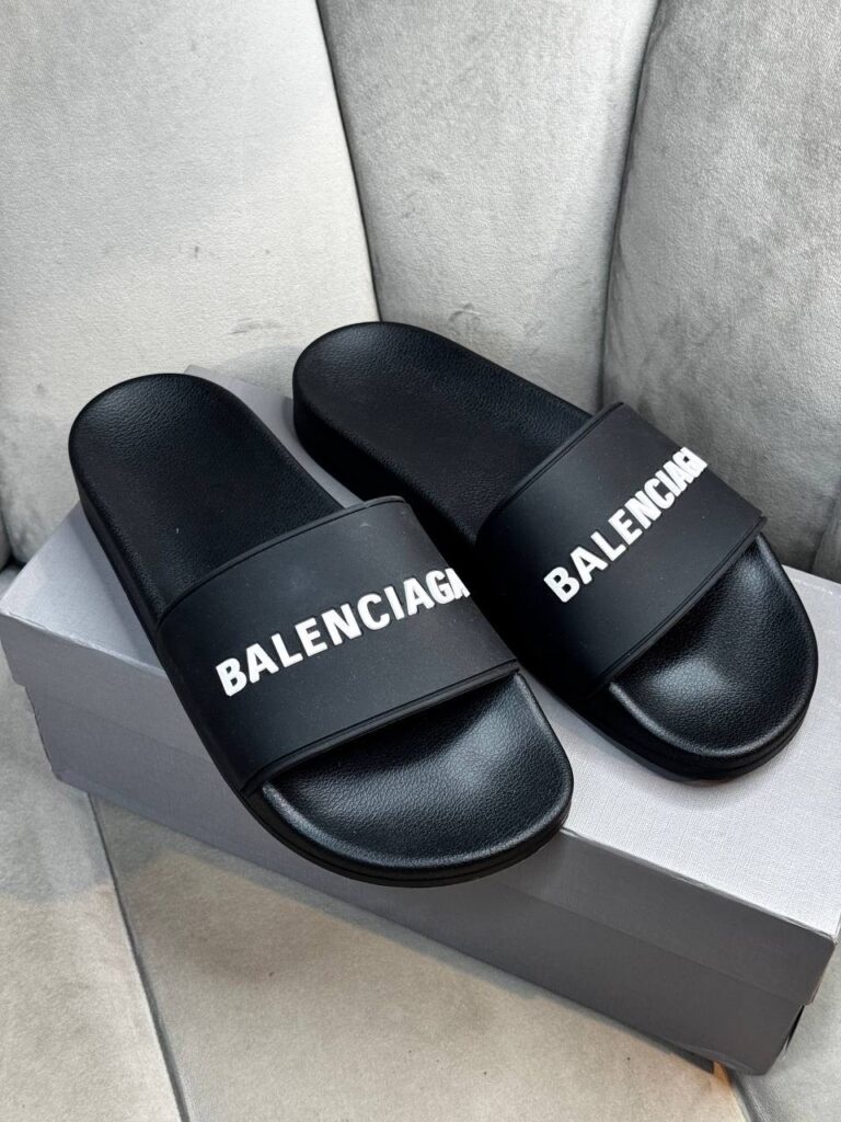 Тапки Balenciaga