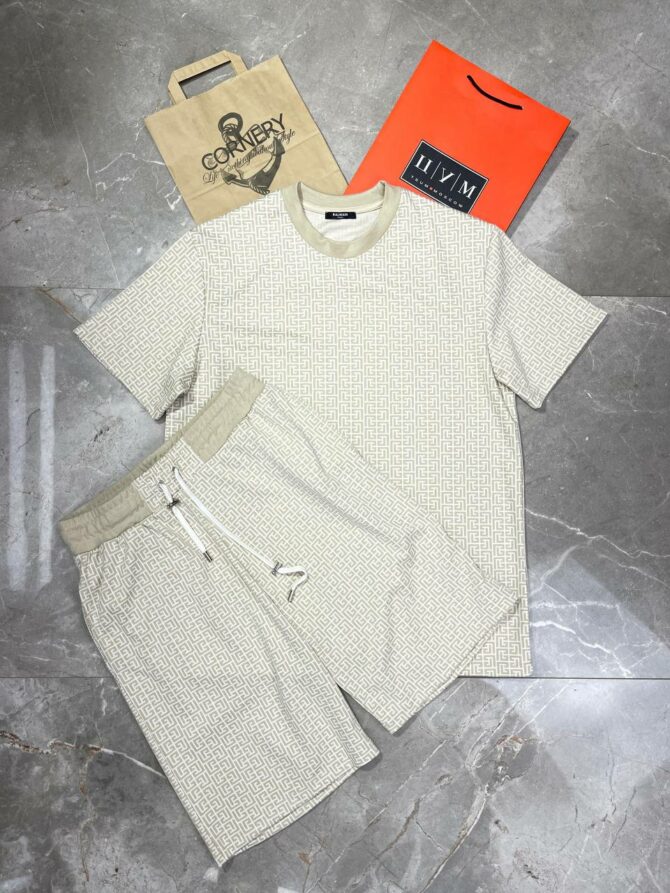 Костюм Balmain