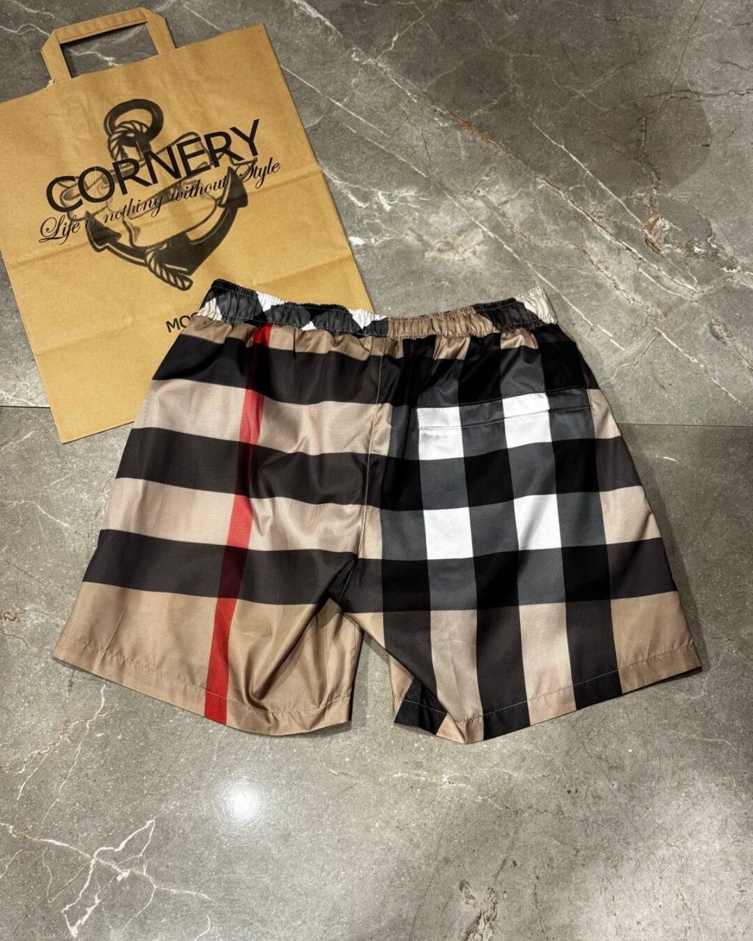 Шорты Burberry