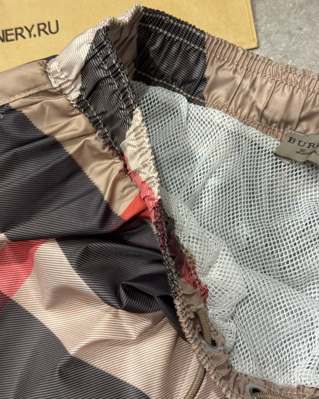 Шорты Burberry