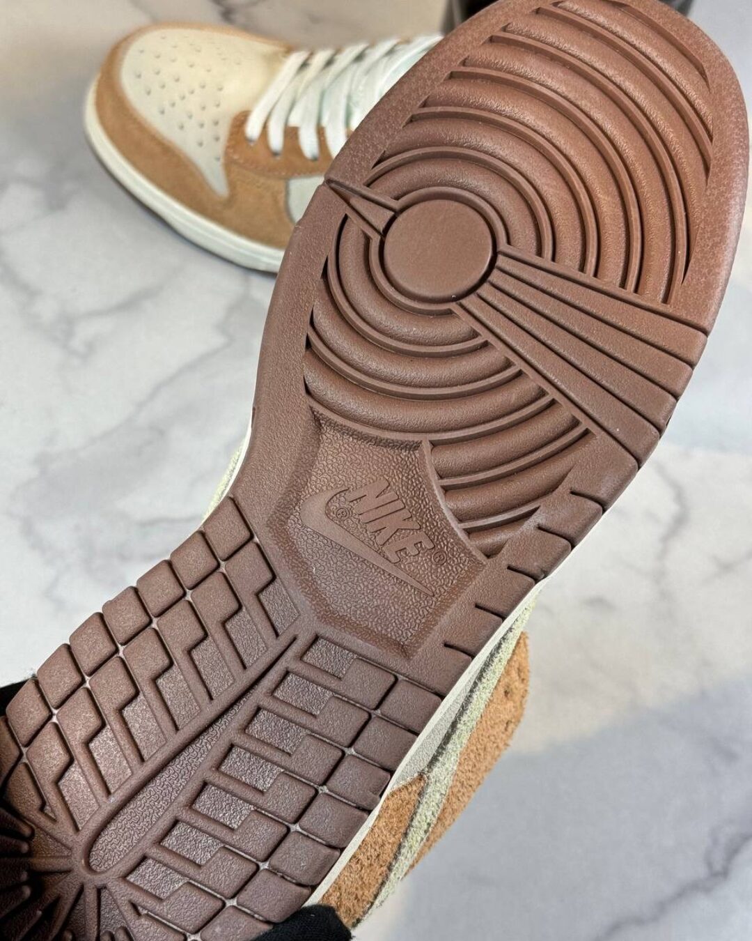 Кеды Nike Dunk Low Medium Curry