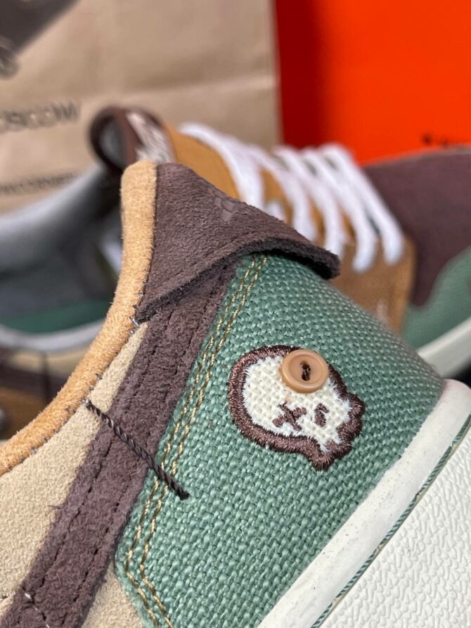 Кеды Nike Zion Williamson X Air Jordan 1 Retro Low OG Voodoo
