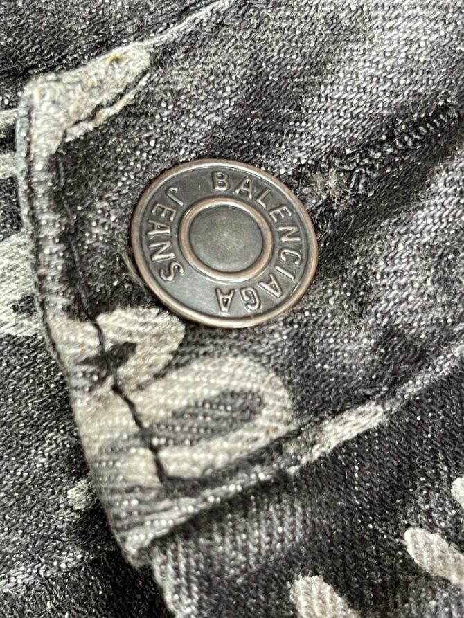 Джинсы Balenciaga