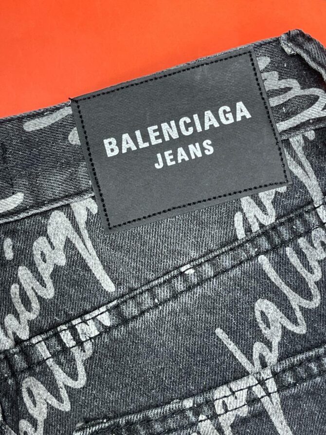 Джинсы Balenciaga