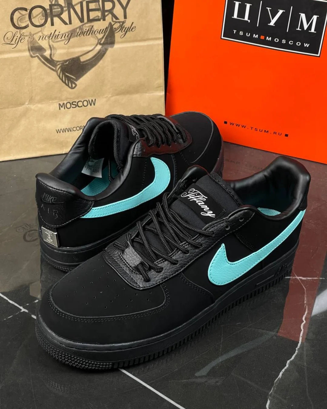 Кроссовки Nike x Tiffany — фото 2
