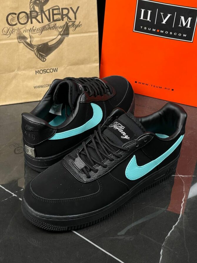 Кроссовки Nike x Tiffany