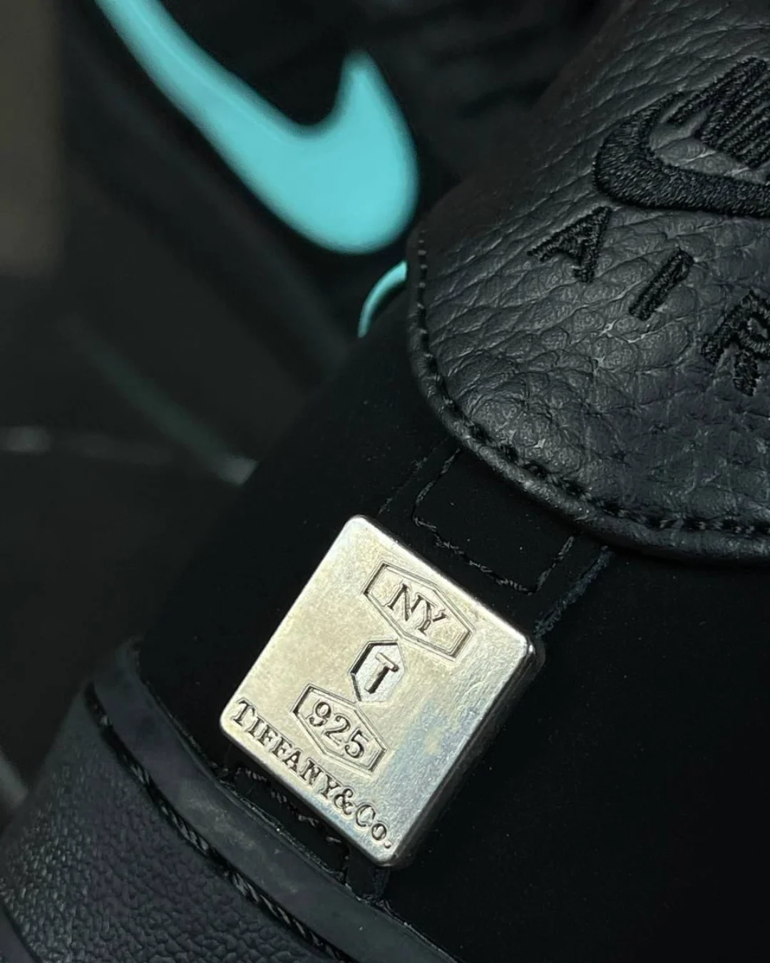 Кроссовки Nike x Tiffany — фото 3