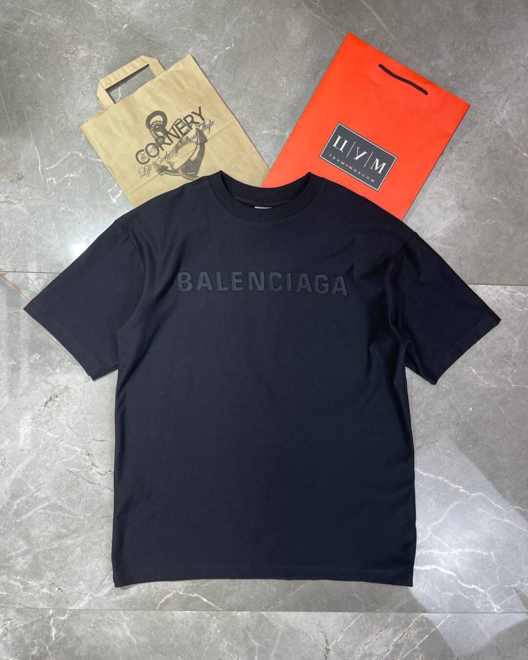 Футболка Balenciaga