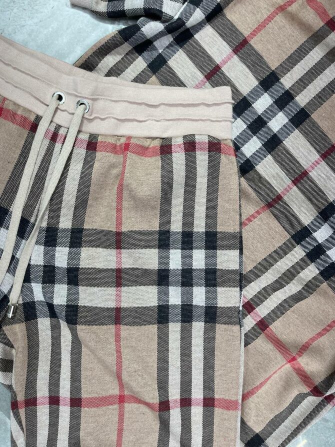 Костюм Burberry