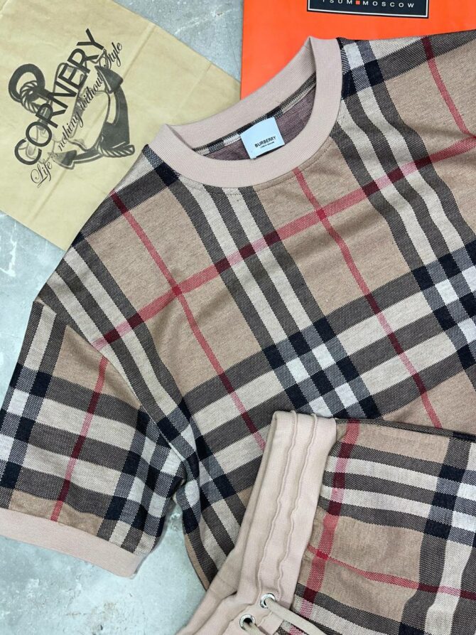 Костюм Burberry