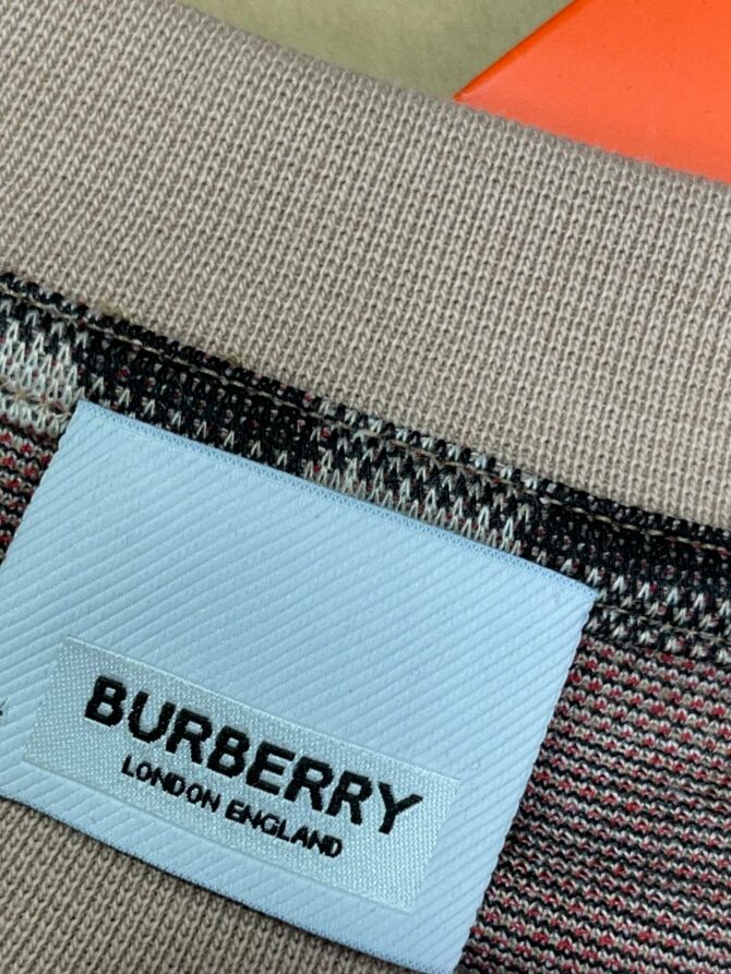 Костюм Burberry