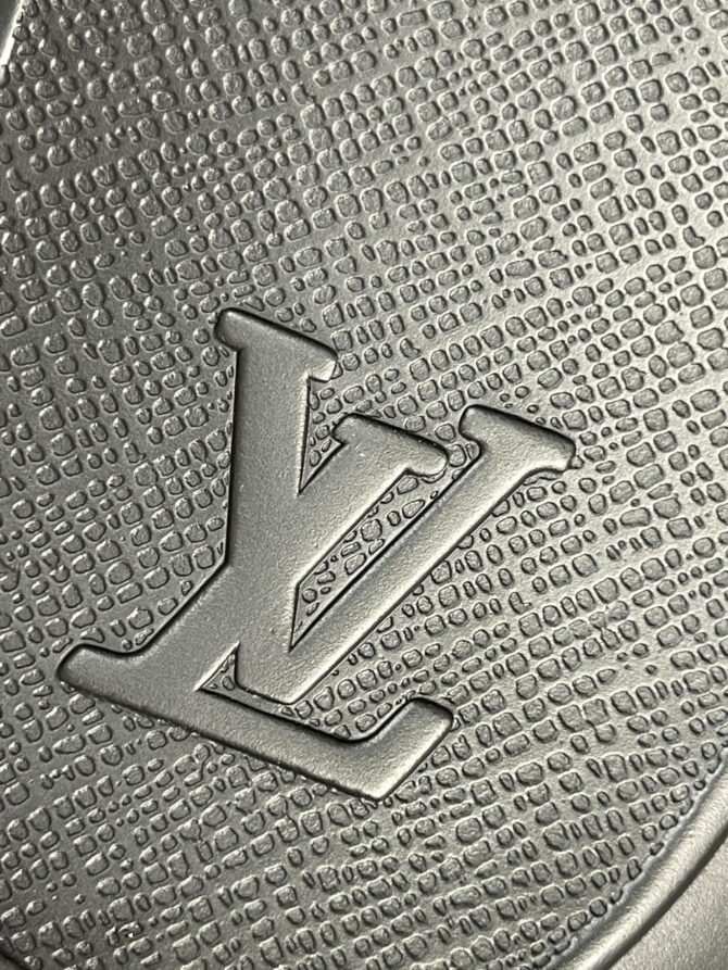 Тапки Louis Vuitton