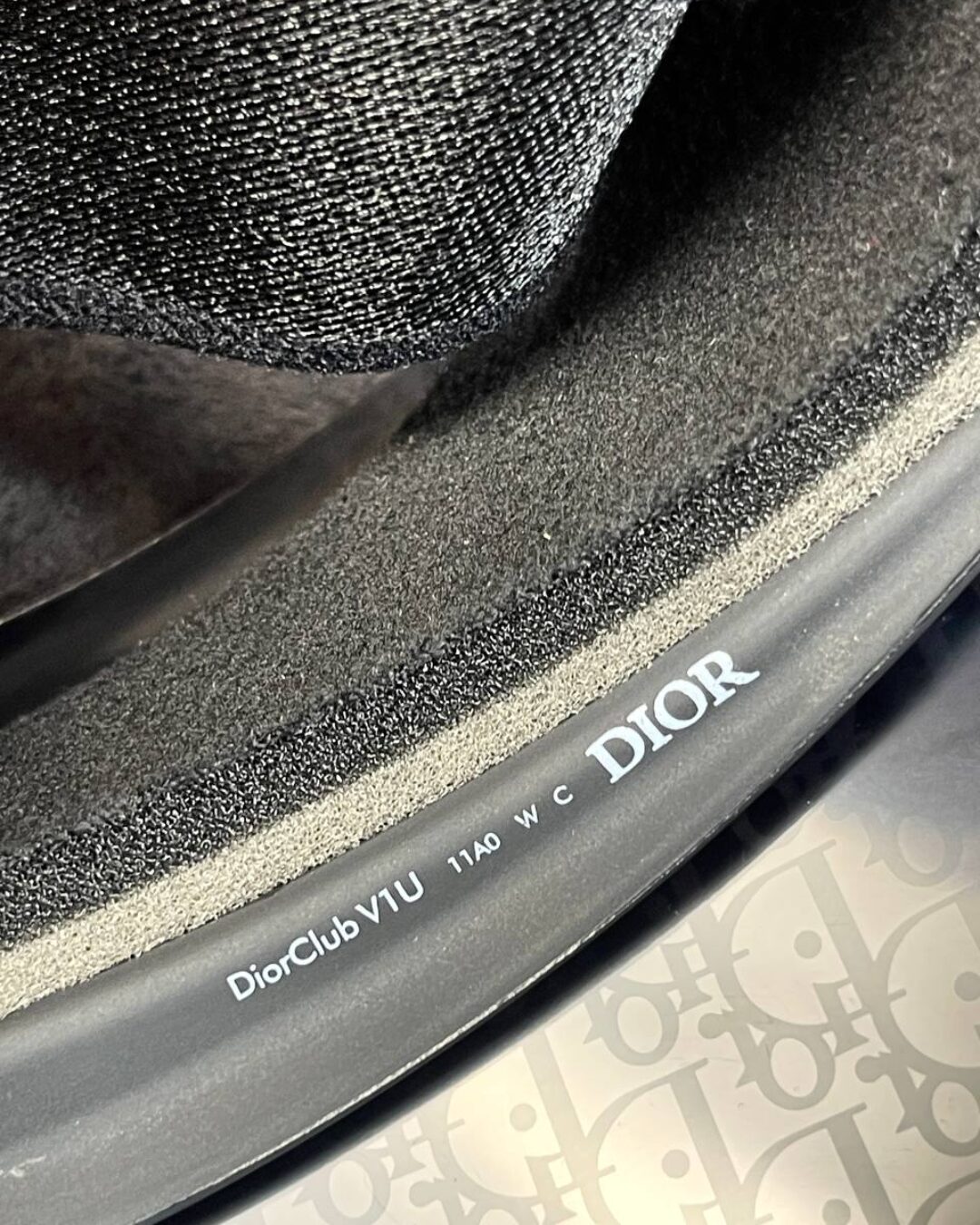 Солнцезащитный козырек Dior — фото 3
