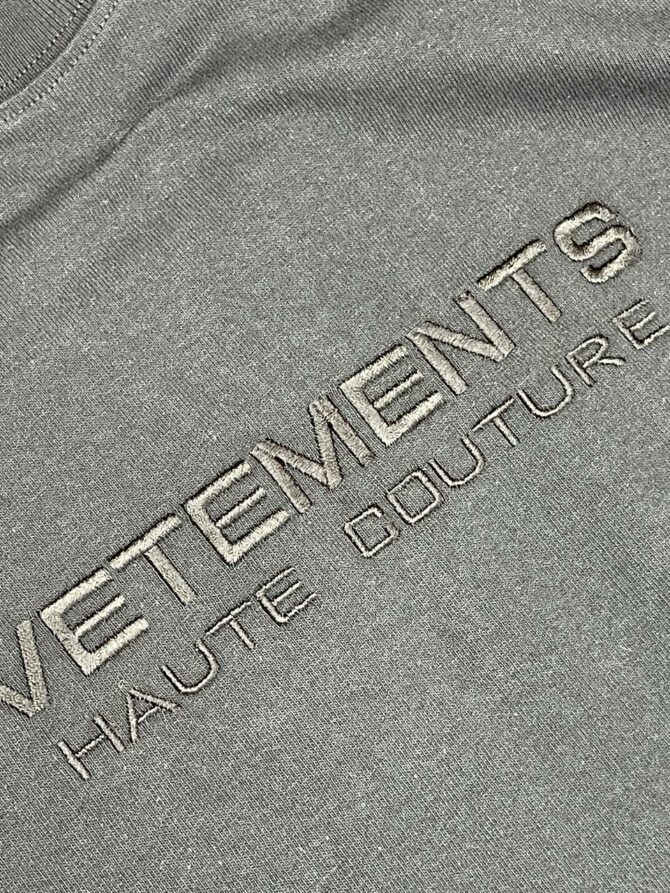 Футболка Vetements
