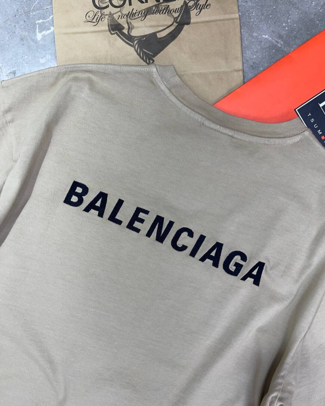 Футболка Balenciaga — фото 9