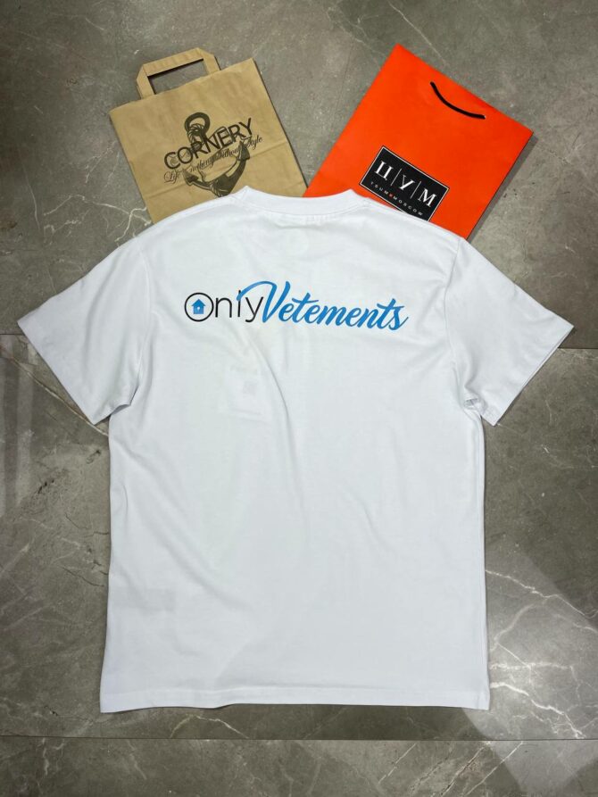 Футболка Vetements